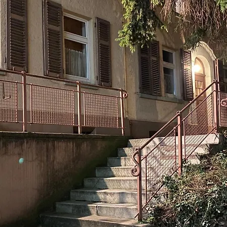 Altbauwohnung Ost Quarto em Acomodações Particulares *